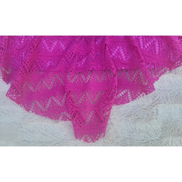 NEW Hula Honey Crochet Flounce Bandeau Bikini Top - Picture 7 of 16